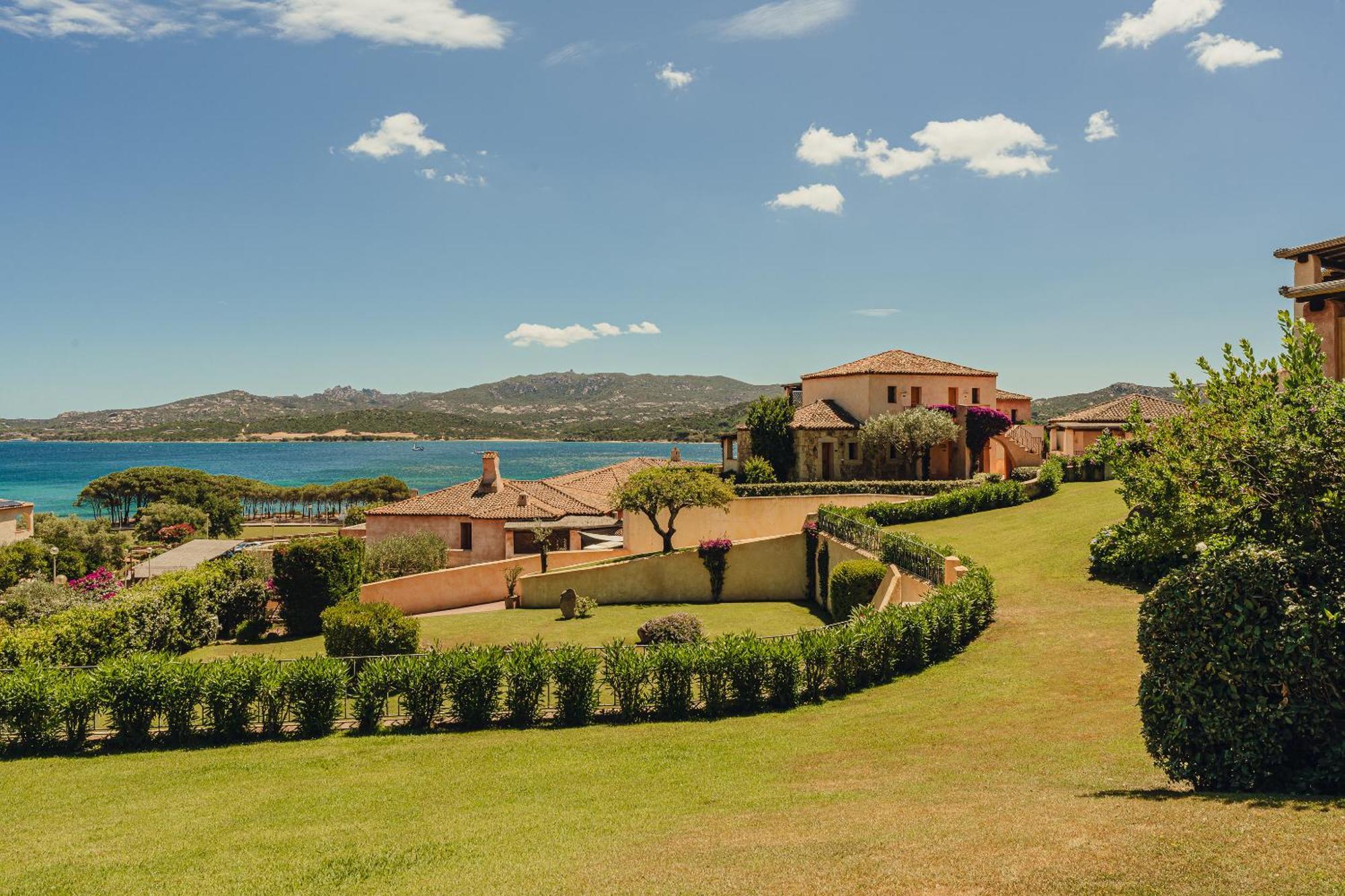 Aethos Sardinia Hotel Cannigione Ngoại thất bức ảnh